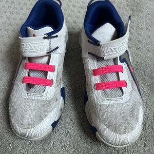 Nike Giannis Kids White and Pink basketball shoes